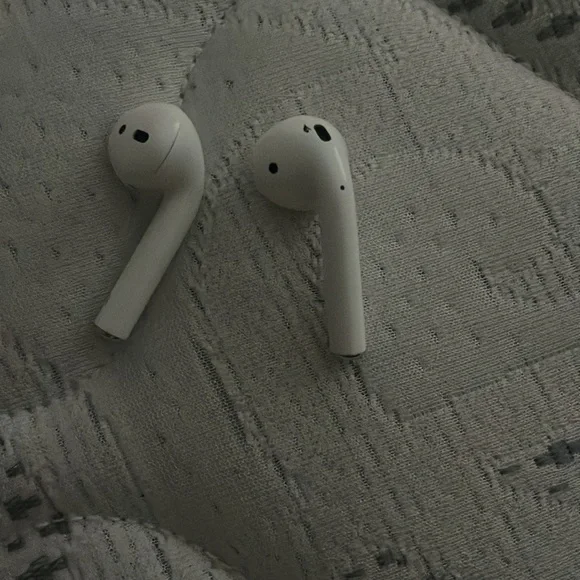 2nd Generation Airpods